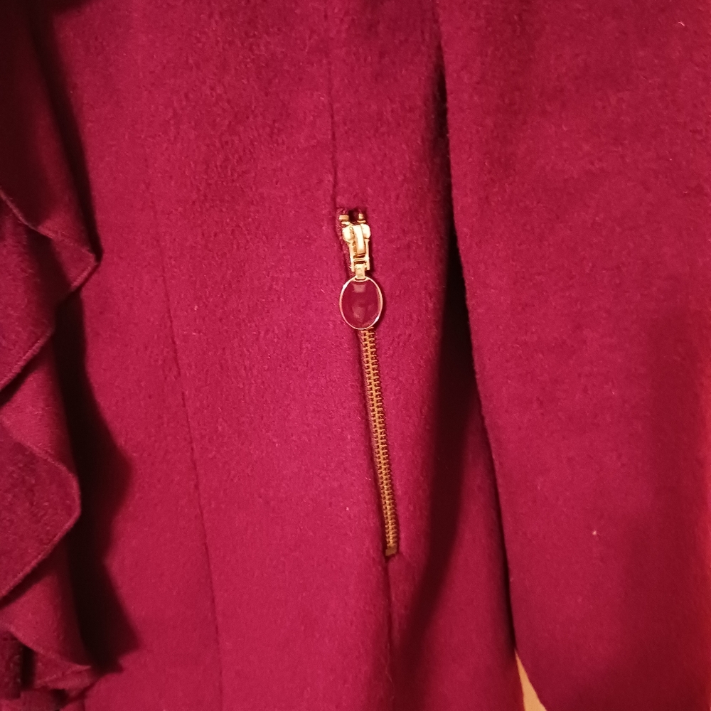 Tahari 100% Wool Burgundy Coat Ladies Size 8 Full Zip Pockets - Picture 7 of 7